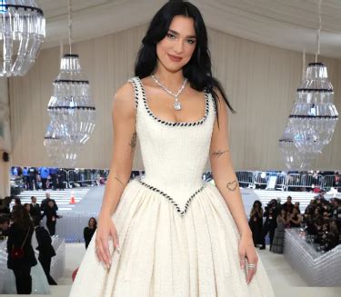 Xavier Dolan's Fashion Faux Pas at the Met Gala: A Story of Ambition, Sequins, and Unexpected Reactions!